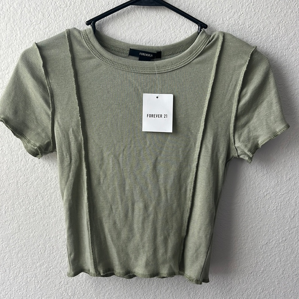 Forever 21 - Soft/ Neutral green crop